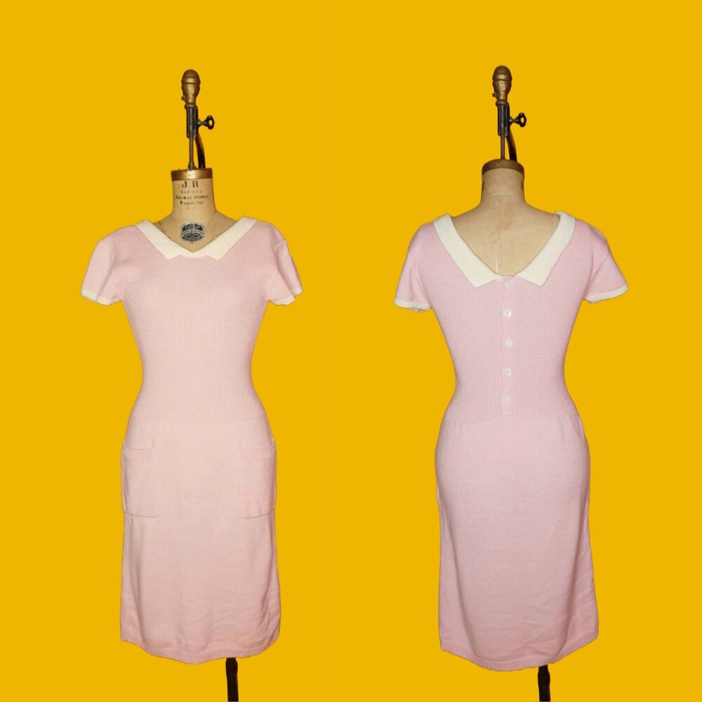 1980s-1990s LIZ CLAIBORNE LAMBSWOOL Blend. Knit Short Sleeve Sweater Dress. S-M